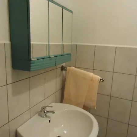 斯塔茂尔河畔公寓 *