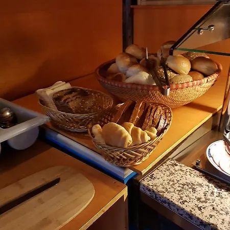 斯塔茂尔河畔公寓 公寓 *